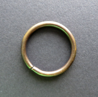 Ring brons 34 mm buitenmaat voor 2,5 cm breed band