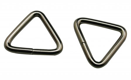 AANBIEDING  Driehoek ring 23 mm binnen maat 16 mm