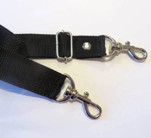 Schouderband van stevig tassenband verstelbaar van 85 cm tot 150 cm en 2,5 cm breed in vele kleuren